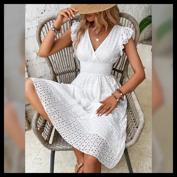 BOUTIQUE Shirred Waist Surplice Neck Dress - Picture 3 of 6